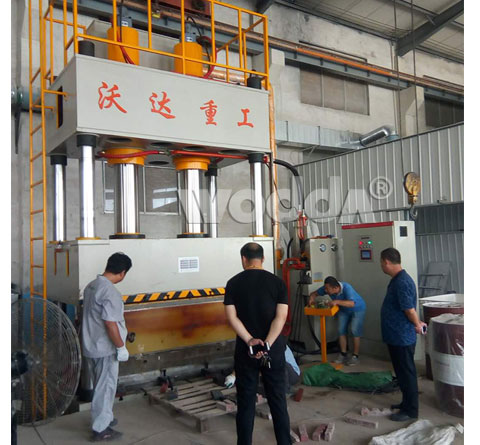 1200噸化(hua)糞池液(ye)壓機