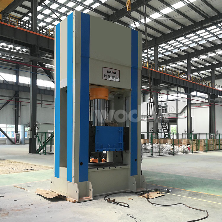 框(kuang)架式液(ye)壓機