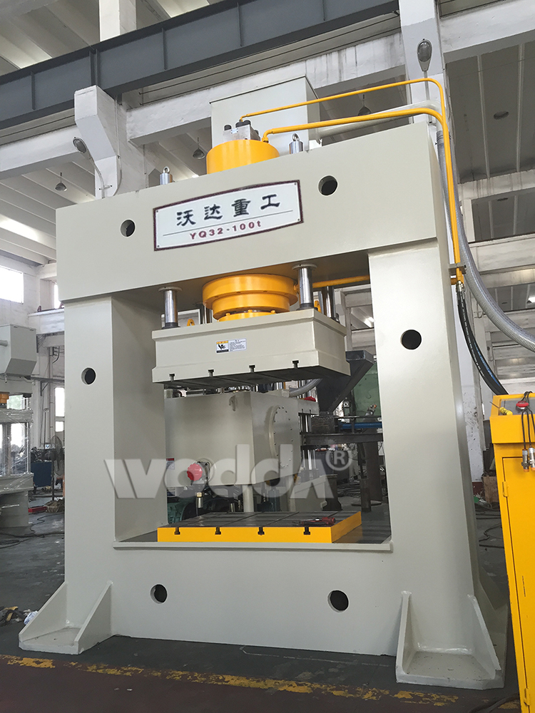 250噸龍門(men)液壓機(ji)