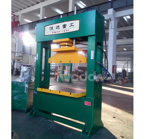 100T龍門(men)液壓機(ji)