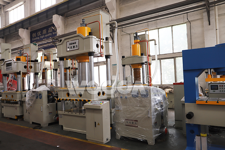 三梁四柱(zhu)液壓機