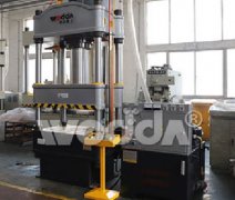 YQ32-200T液(ye)壓機(ji)