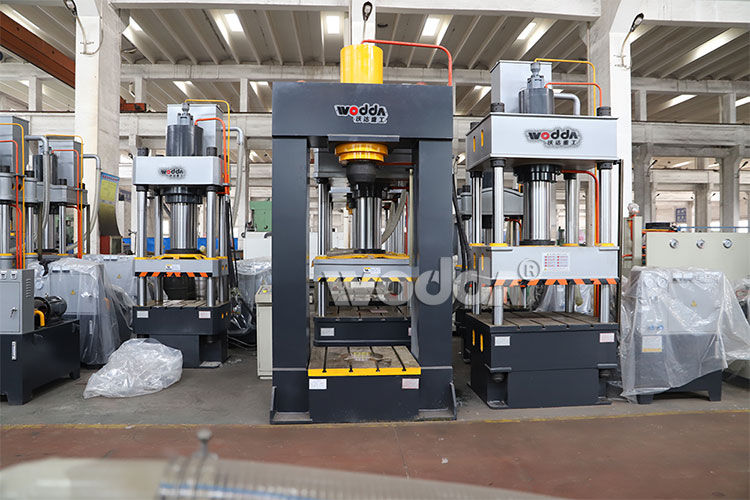 龍門(men)液壓(ya)機