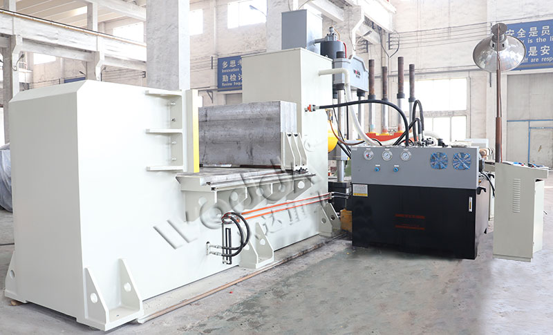 500噸(dun)卧式單(dan)柱液壓(ya)機