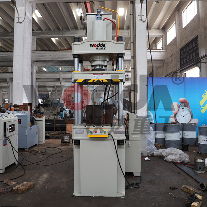 拉伸(shen)液壓(ya)機 拉(la)伸液(ye)壓機(ji)