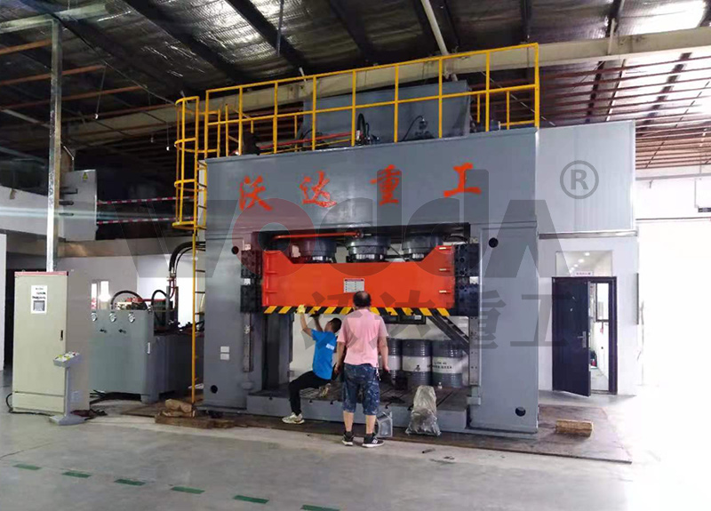 1000框(kuang)架式(shi)拉伸(shen)液壓(ya)機