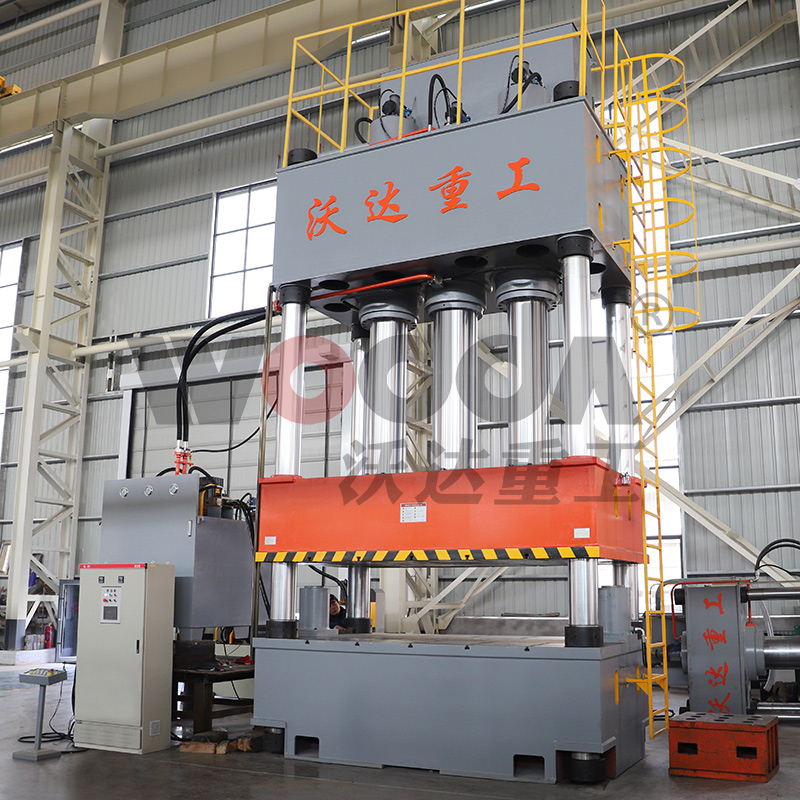 玻璃鋼(gang)汽車防撞(zhuang)梁模壓液(ye)壓機