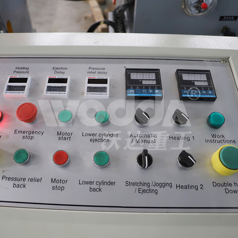 400噸(dun)四柱(zhu)液壓(ya)機價(jia)格 400噸(dun)四柱(zhu)液壓(ya)機價(jia)格