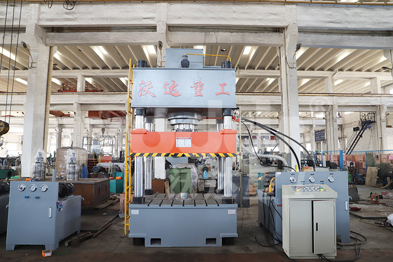 500噸四柱(zhu)液壓機(ji)價格