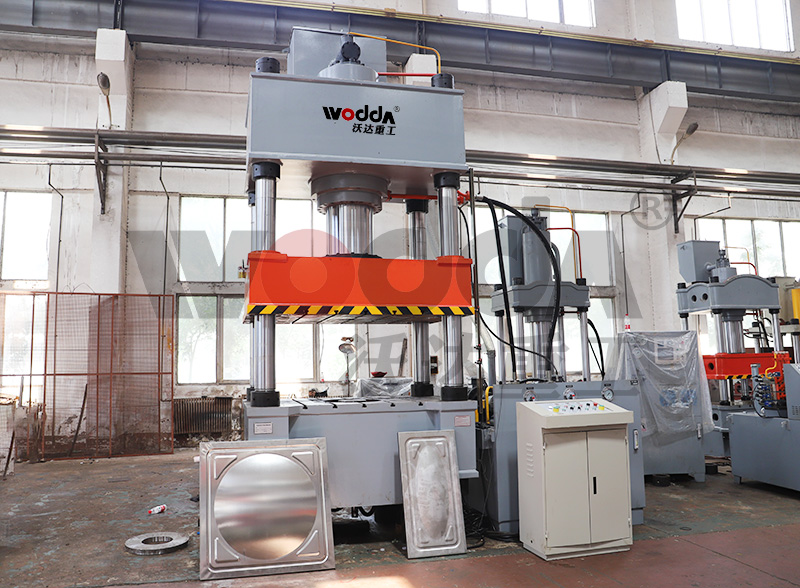 四(si)柱拉伸(shen)液壓機(ji)價格多(duo)少錢 四(si)柱拉伸(shen)液壓機(ji)價格多(duo)少錢