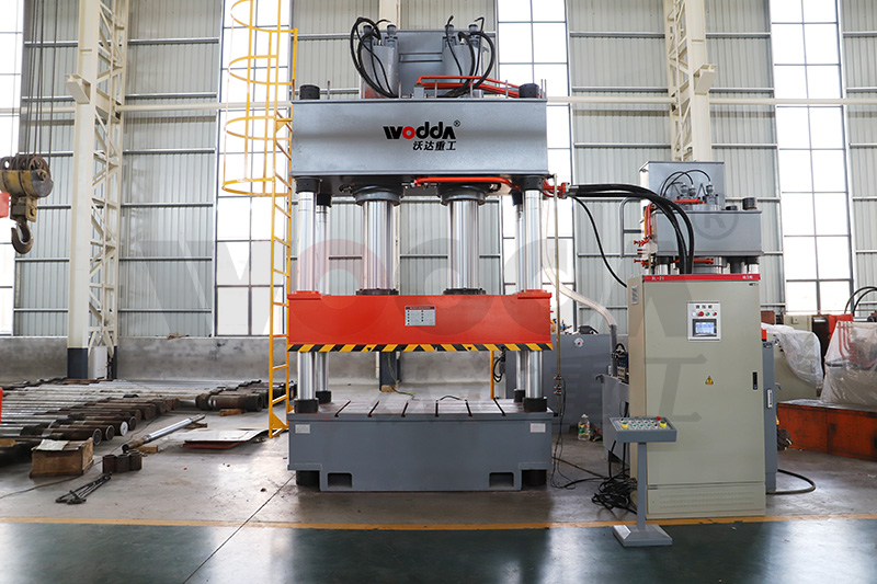 四柱(zhu)液壓(ya)機價(jia)格越(yue)貴質(zhi)量越(yue)好麼(me)