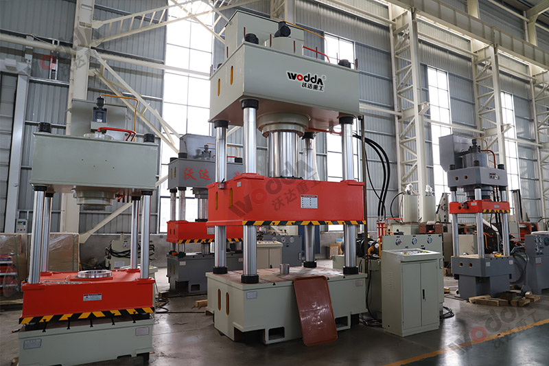 630噸拉(la)伸液壓(ya)機 630噸拉(la)伸液壓(ya)機