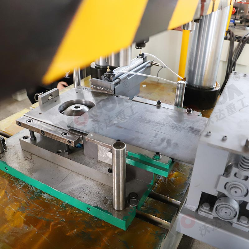 錨(mao)杆托(tuo)盤液(ye)壓機(ji)