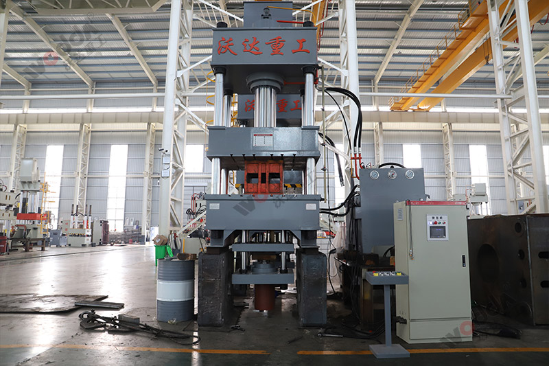 315噸(dun)拉伸液壓(ya)機