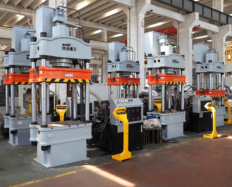 200噸(dun)汽車配(pei)件拉伸(shen)液壓機(ji) 200噸汽車(che)配件拉(la)伸液壓(ya)機