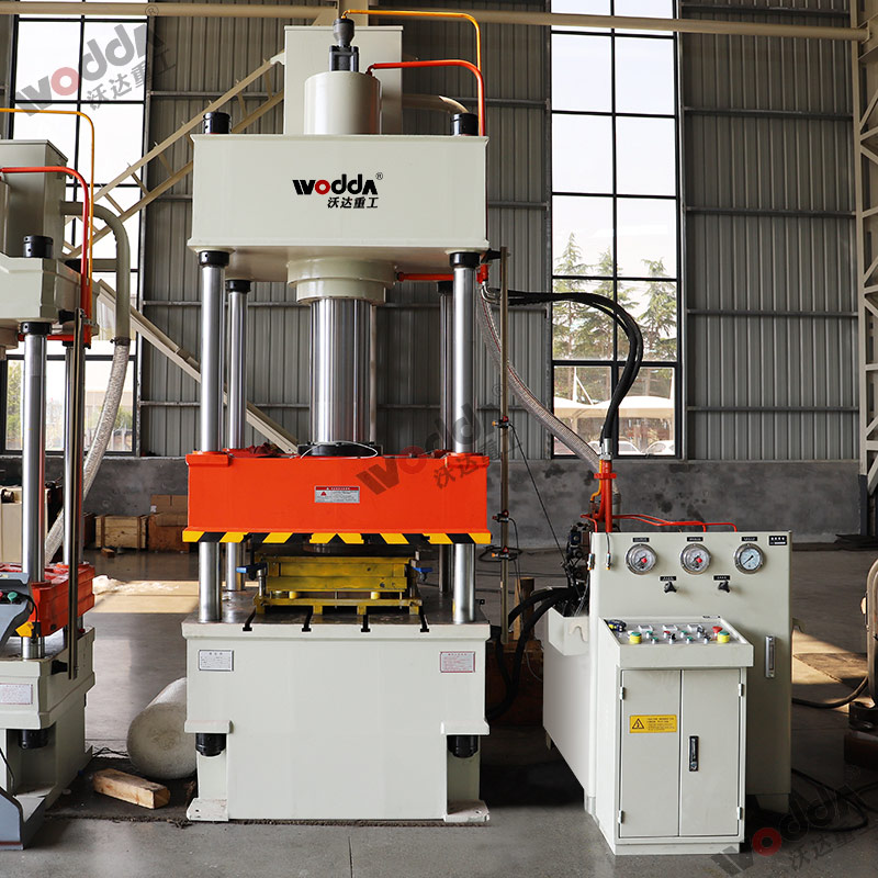 不鏽鋼(gang)闆材拉(la)伸機