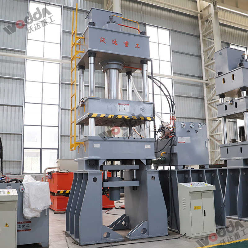 315噸(dun)液壓拉伸(shen)機