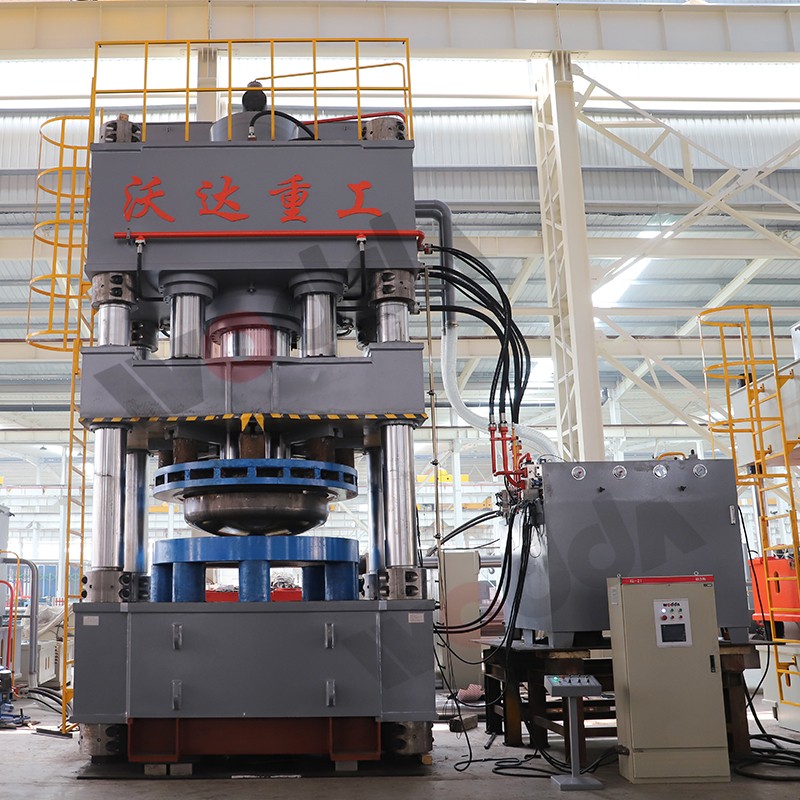 封頭(tou)液壓(ya)機