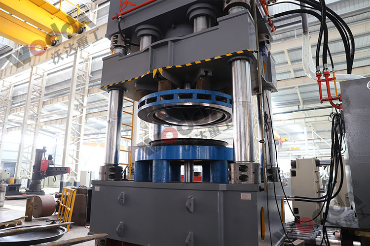 封頭(tou)液壓(ya)機 封(feng)頭液(ye)壓機(ji)