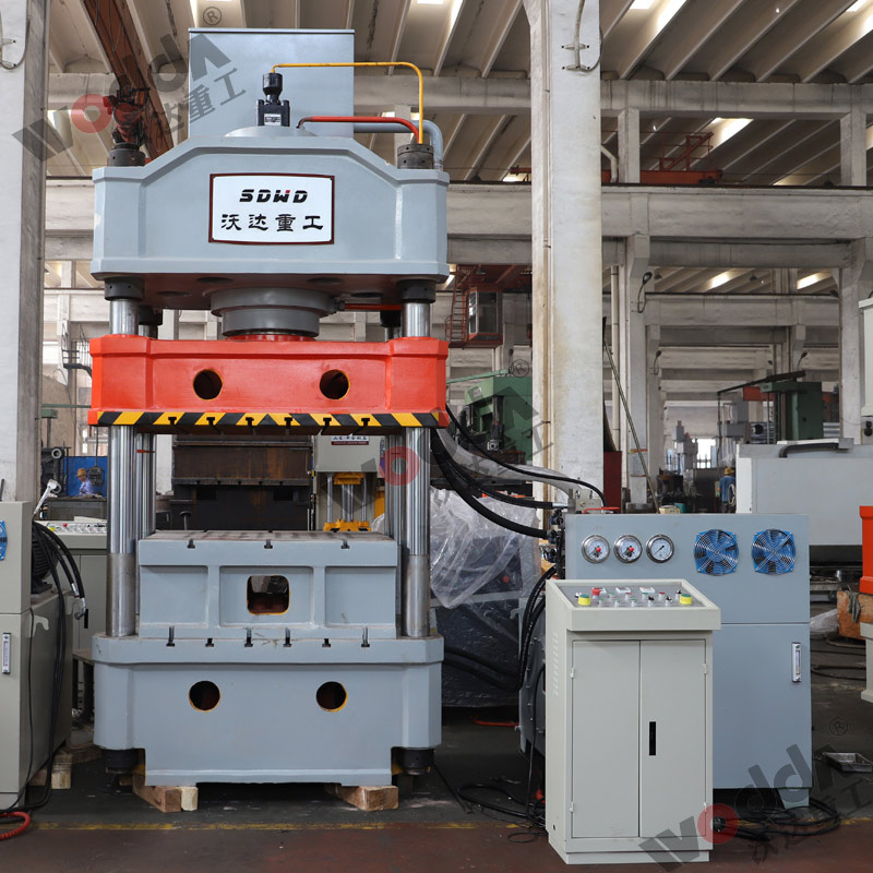 上(shang)置液壓(ya)墊蛋糕(gao)托盤拉(la)伸液壓(ya)機