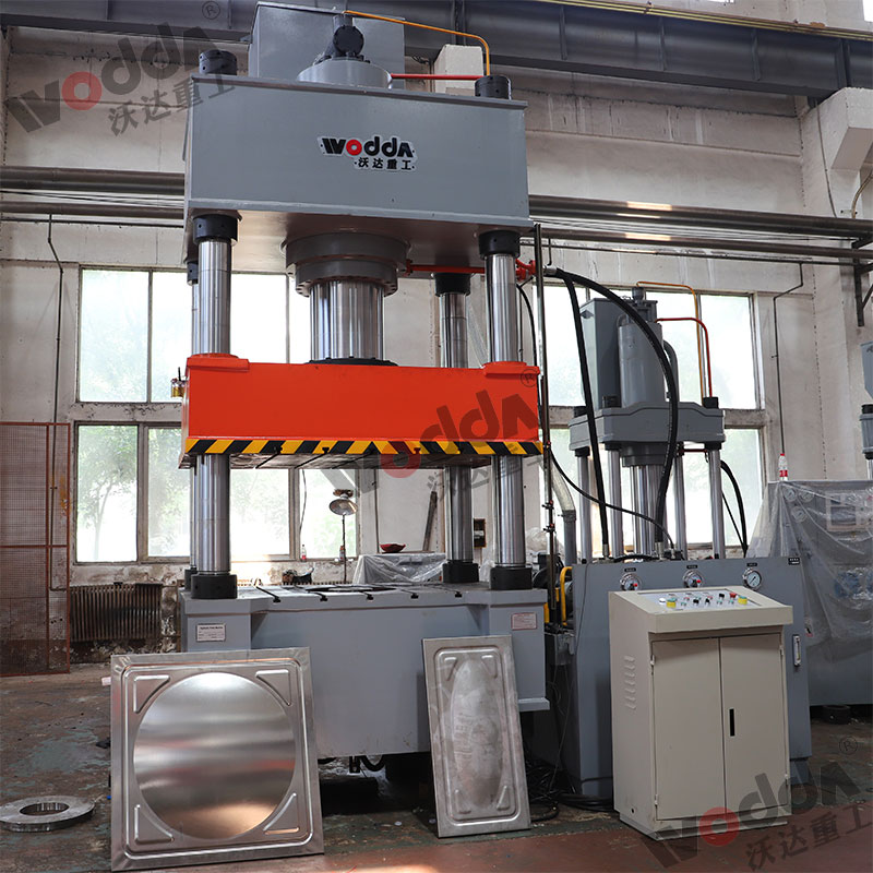 不(bu)鏽鋼(gang)拉伸(shen)液壓(ya)機