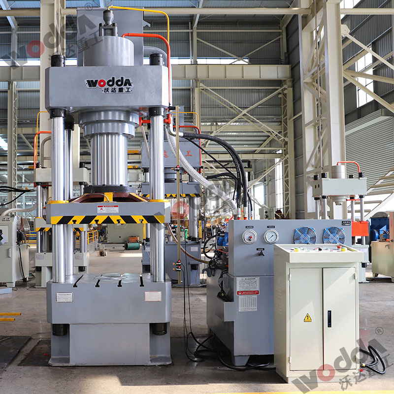 315噸拉(la)伸液壓機(ji)(帶下頂缸(gang)) 315噸拉伸液(ye)壓機(帶下(xia)頂缸)