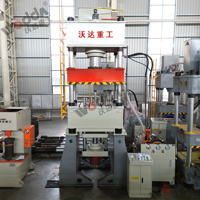 315噸(dun)液壓墊拉(la)伸液壓機(ji) 315噸液壓墊(nian)拉伸液壓(ya)機