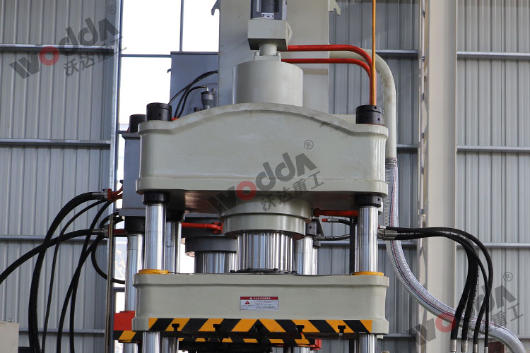 液壓(ya)機主(zhu)缸 液(ye)壓機(ji)主缸(gang)