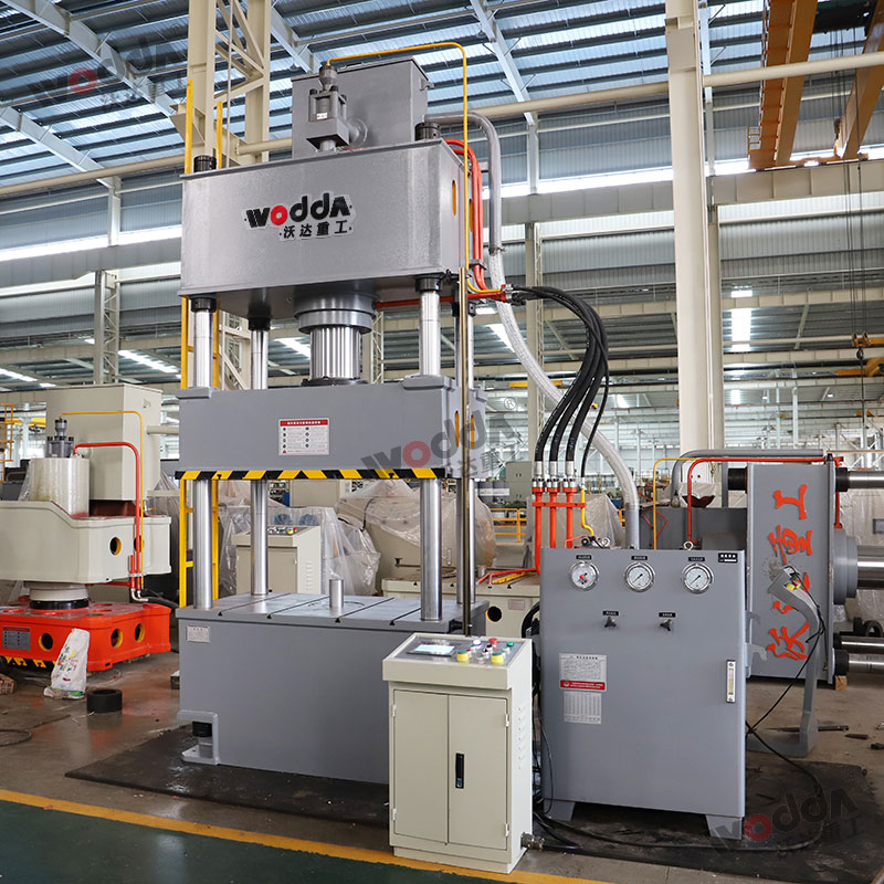 冷擠壓成(cheng)型液壓機(ji) 冷擠壓成(cheng)型液壓機(ji)