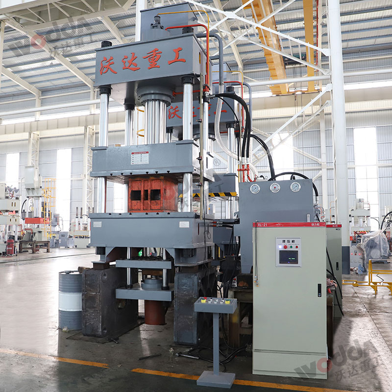 315噸不(bu)鏽鋼拉伸(shen)液壓機 315噸(dun)不鏽鋼拉(la)伸液壓機(ji)