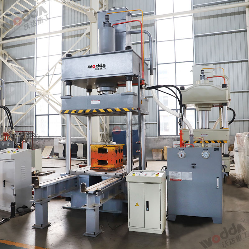 200噸拉伸(shen)液壓機(ji)