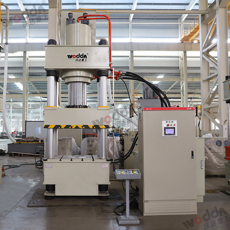 500噸(dun)拉伸(shen)液壓(ya)機