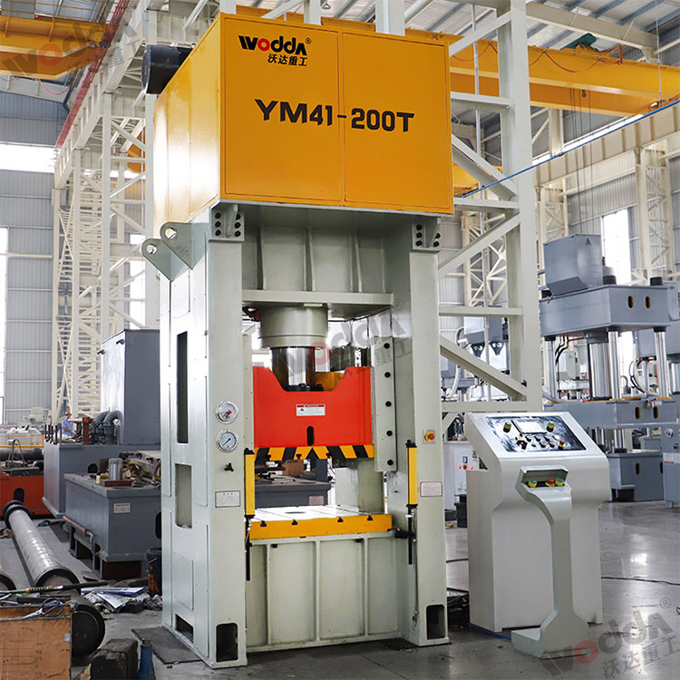 200噸框(kuang)架液壓機(ji)（物聯網）