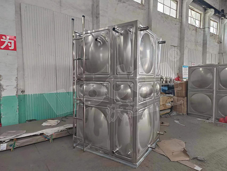 方形(xing)不鏽鋼(gang)水箱