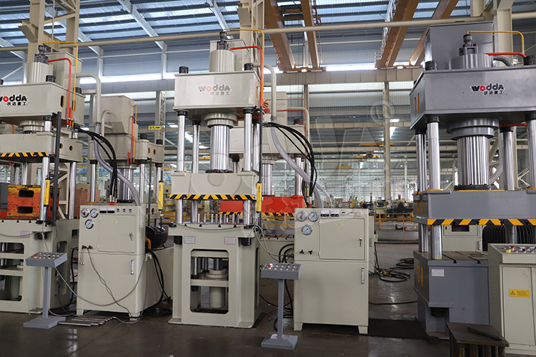 150噸拉伸(shen)機