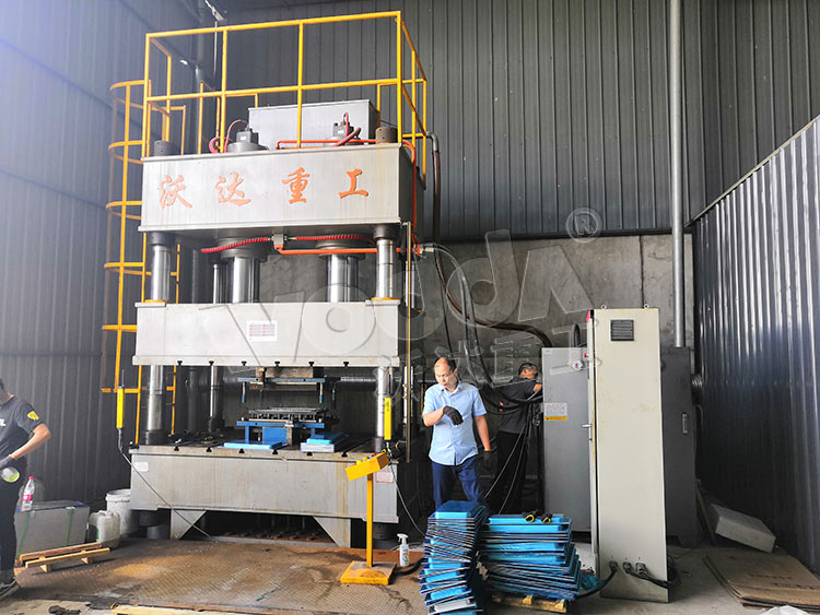 500噸(dun)不鏽鋼(gang)托盤拉(la)伸成型(xing)液壓機(ji) 500噸不鏽(xiu)鋼托盤(pan)拉伸成(cheng)型液壓(ya)機