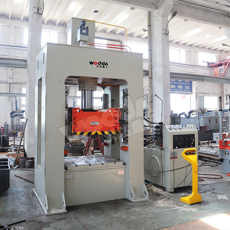 200噸框架(jia)式薄闆(pan)拉伸液(ye)壓機現(xian)貨 200噸框(kuang)架式薄(bao)闆拉伸(shen)液壓機(ji)現貨