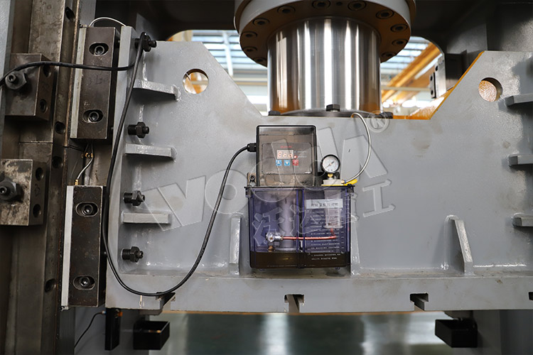 框(kuang)架液(ye)壓機(ji)導軌(gui)