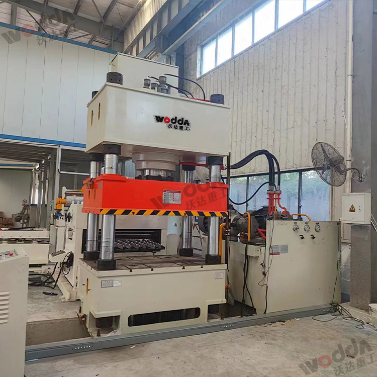 500噸(dun)拉伸液壓(ya)機