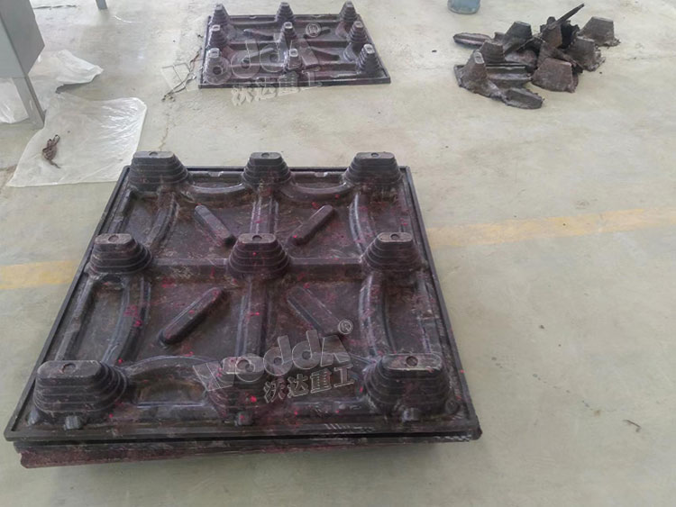 一(yi)次成型(xing)的塑料(liao)托盤産(chan)品