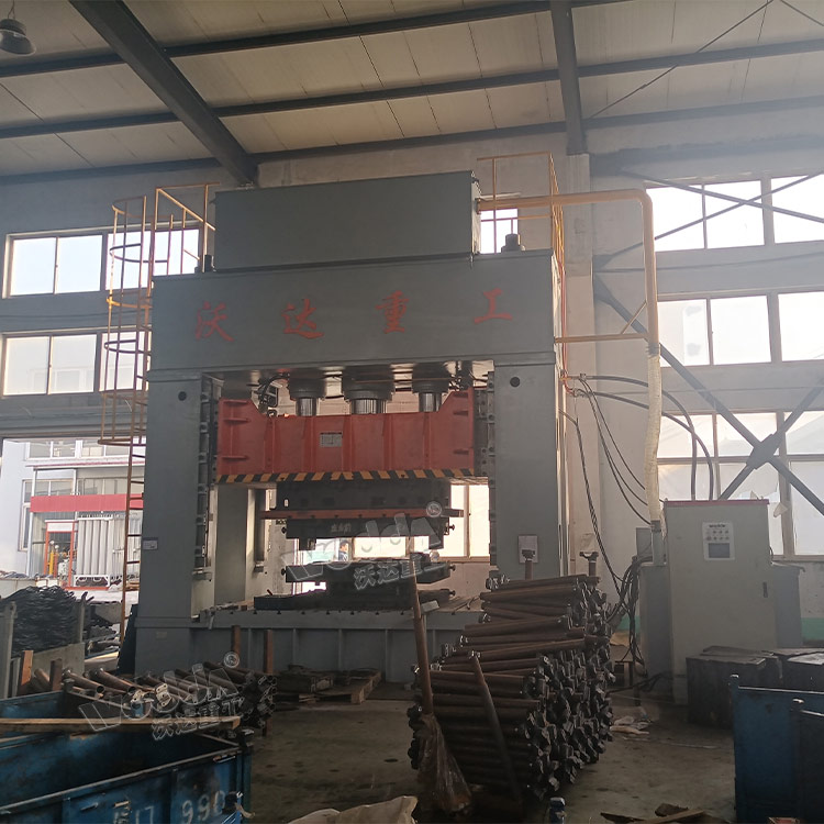 1000噸汽車(che)零部件成(cheng)型液壓機(ji) 1000噸汽車零(ling)部件成型(xing)液壓機