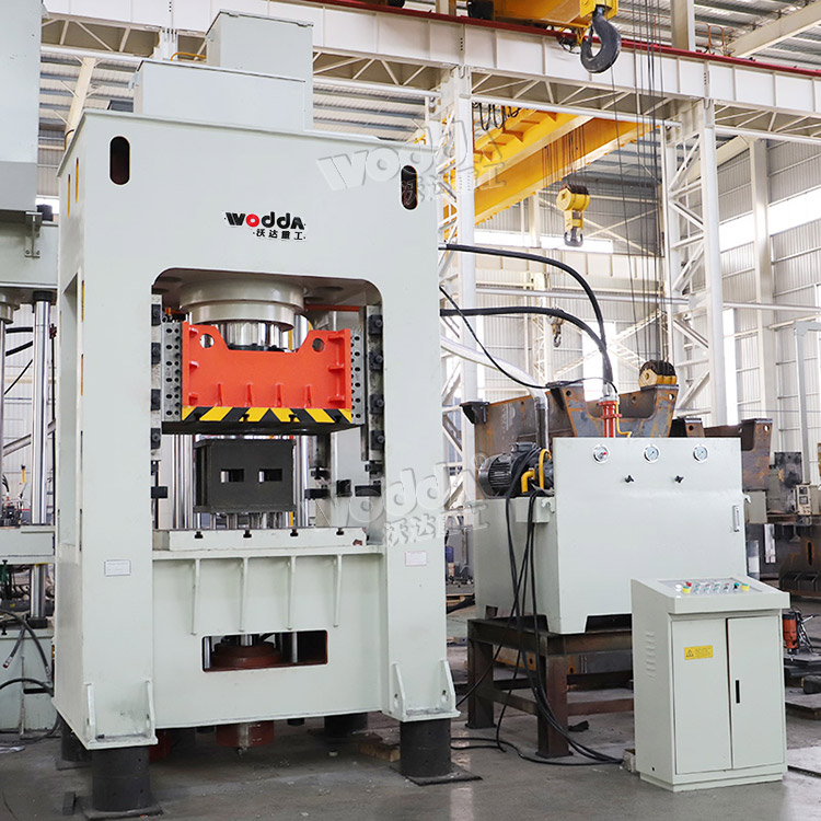 框架(jia)式拉(la)伸液(ye)壓機(ji) 框架(jia)式拉(la)伸液(ye)壓機(ji)