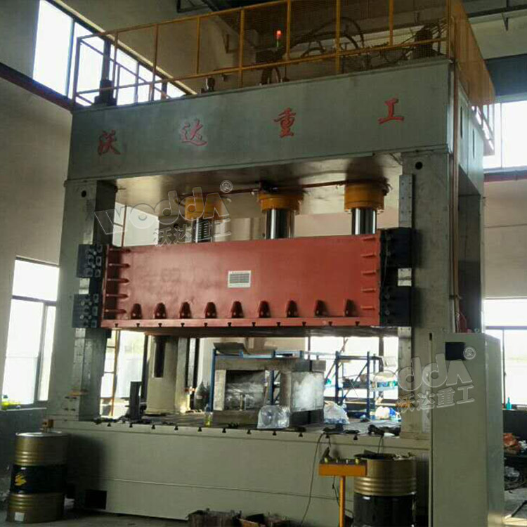 800噸框架(jia)式液壓機(ji) 800噸框架式(shi)液壓機