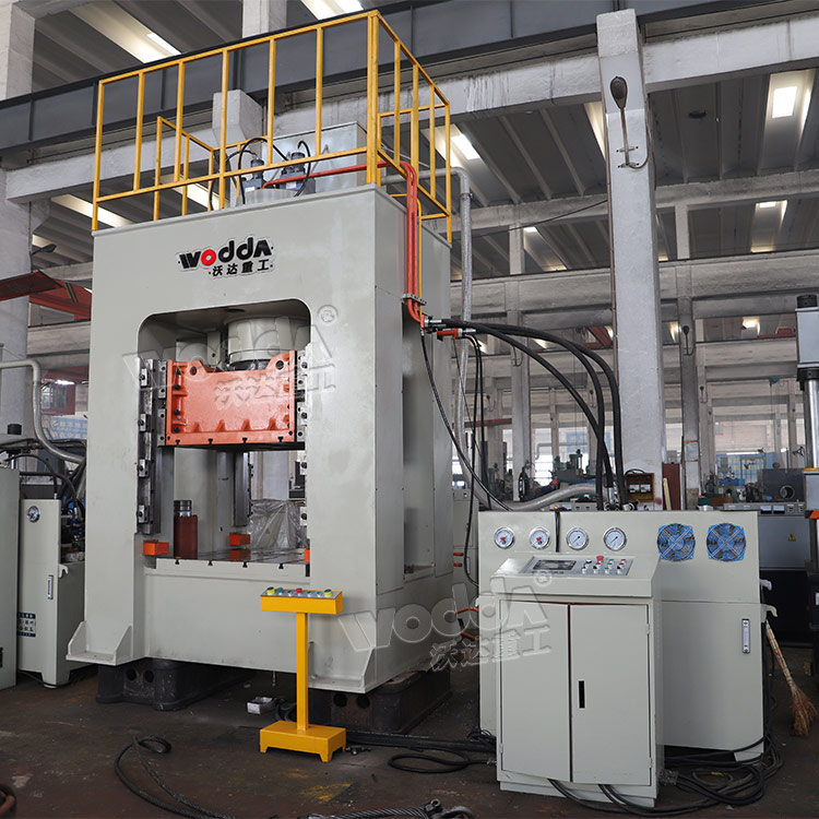 500T框架(jia)式液壓機(ji) 500T框架式液(ye)壓機