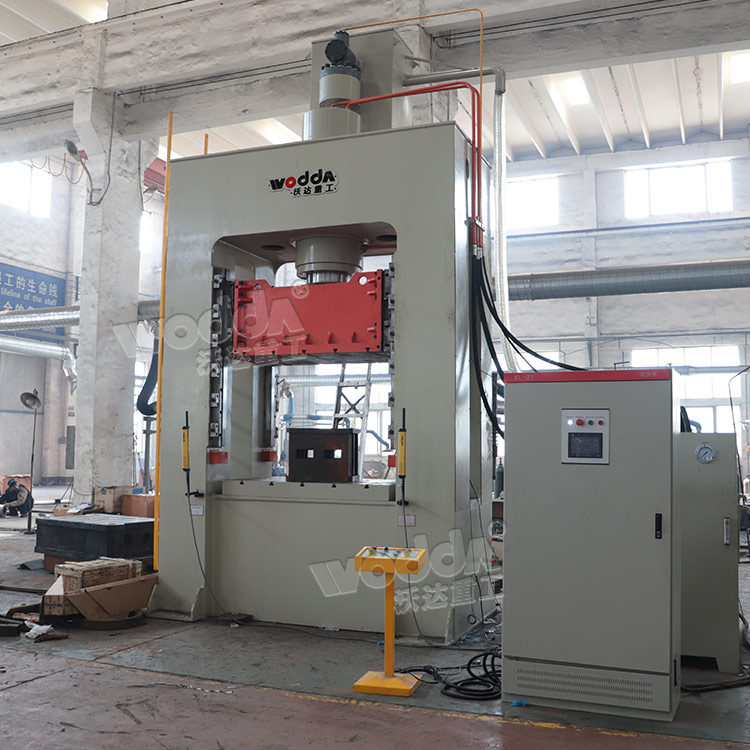 400噸框(kuang)架式(shi)液壓(ya)機 400噸(dun)框架(jia)式液(ye)壓機(ji)