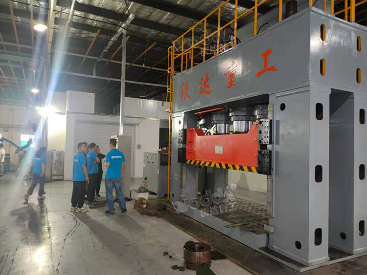 1000噸框架(jia)式液壓(ya)機