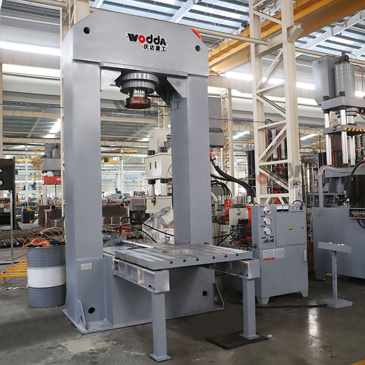 315噸(dun)龍門(men)式電(dian)機軸(zhou)承壓(ya)裝液(ye)壓機(ji)