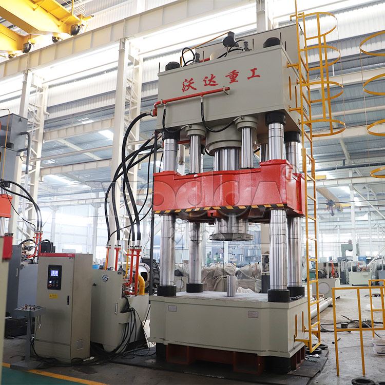 800噸封頭拉(la)伸液壓機(ji)