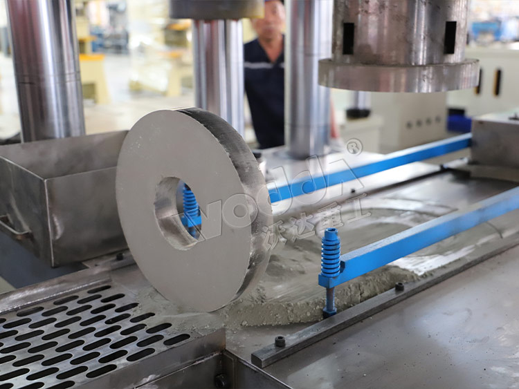 法(fa)蘭粉末(mo)成型 法(fa)蘭粉末(mo)成型