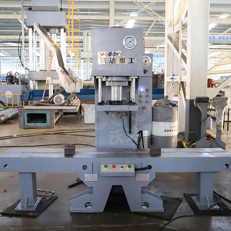 63噸單(dan)臂校(xiao)直機(ji)